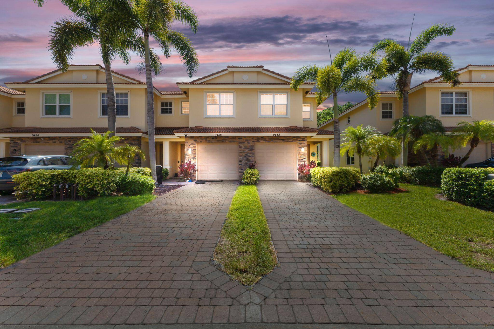 Welcome to River Marina one of Stuart's most sought after communities !