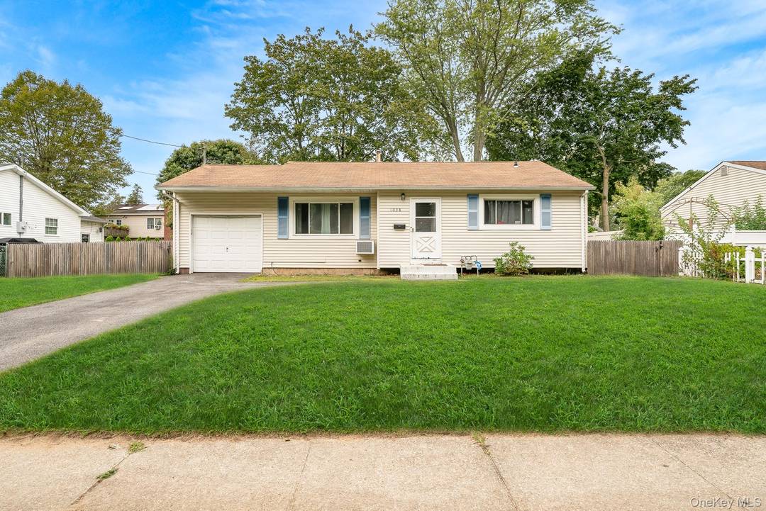 Welcome to this charming 3 bedroom home offering timeless appeal and everyday comfort.