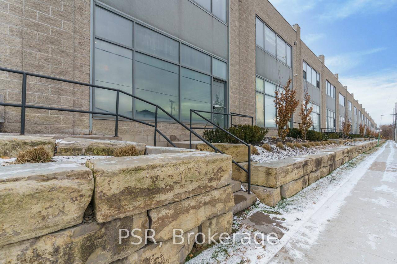 Big amp ; Bright Second Floor Professional Office Directly Across From The Mastercard Centre For Hockey.