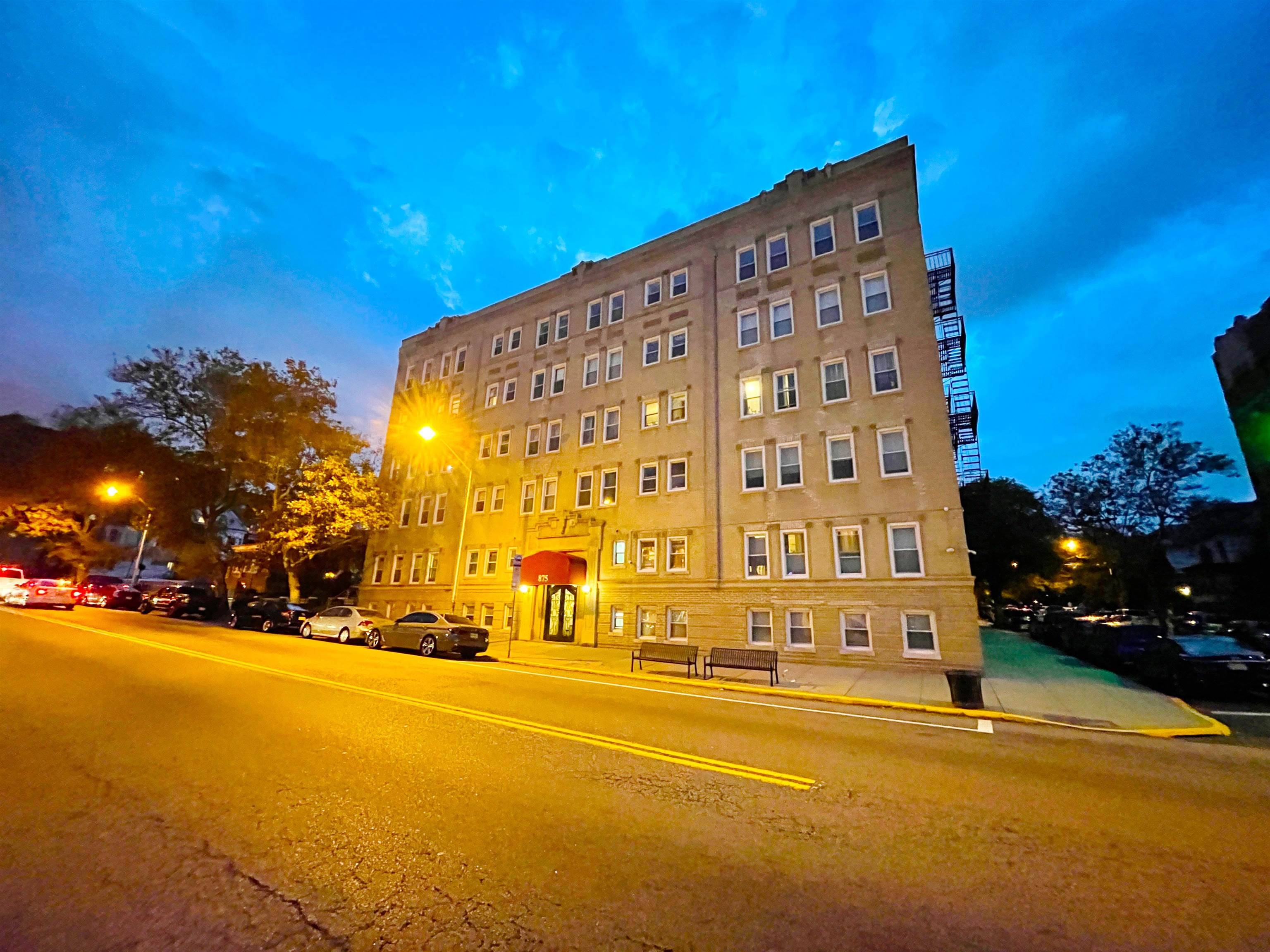 875 BLVD EAST Condo New Jersey