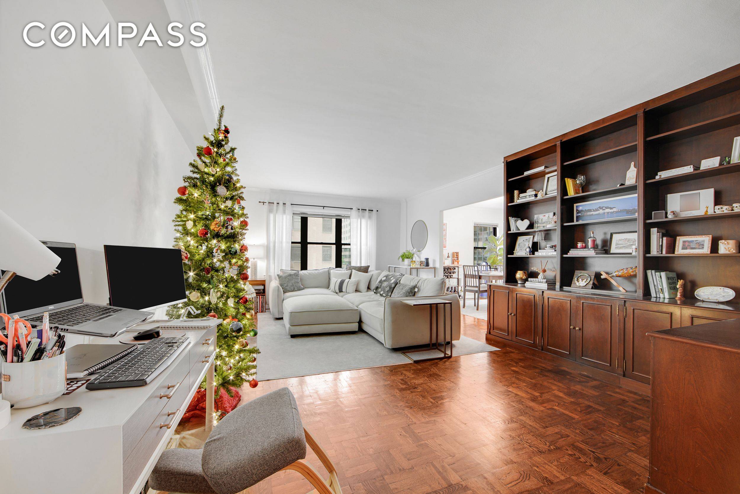 Residence 5D is a spacious 2 bedroom, 2 bathroom corner unit in Turtle Bay that optimizes light and space.