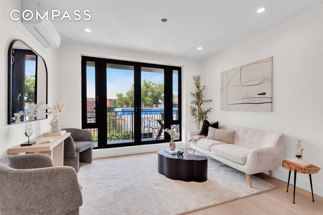 Welcome to 156 Somers Street, a stunning new development featuring a boutique 10 unit condominium located in the heart of Brooklyn.
