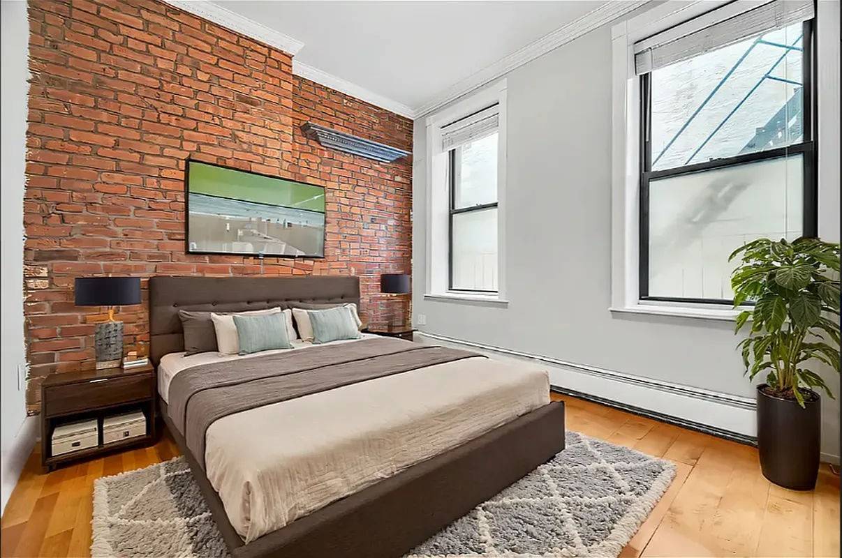 Immerse yourself in the epitome of urban elegance with this exquisitely renovated 3 bedroom haven, where every detail radiates sophistication.