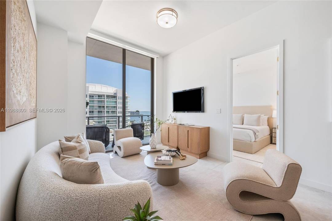 Come home to Mr. C Residences in Coconut Grove s sought after Bayshore Tower, where modern luxury is paired with timeless European design.