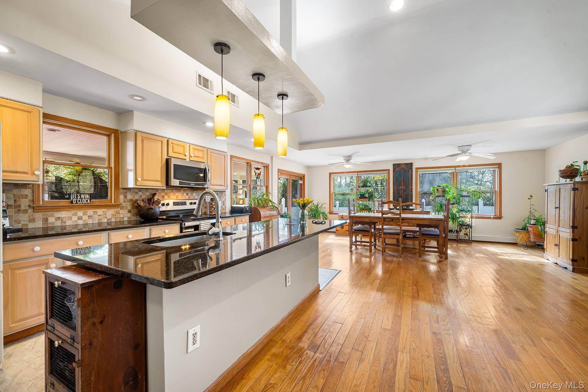 LOW RATE ASSUMABLE MORTGAGE !