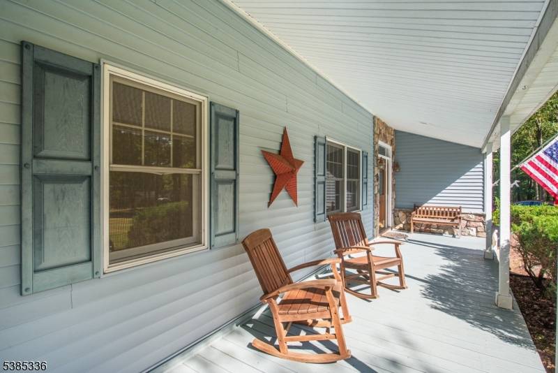 Welcome to 87 Jacobs Rd, this beautiful and spacious home is set on a full acre of land and offers the perfect blend of comfort, character, and space.