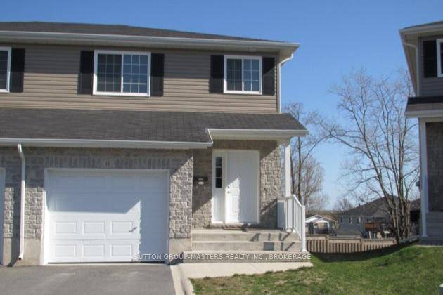 This 3 bedroom semi detached home is located on a peaceful cul de sac.