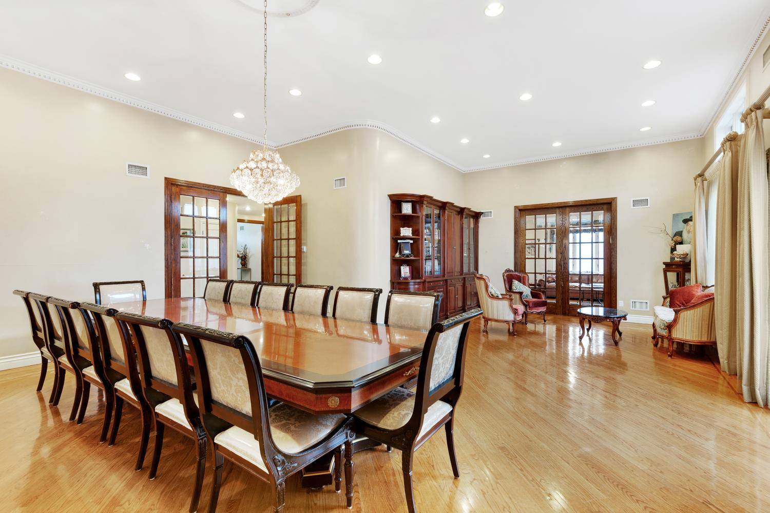 Beautiful custom built home with 9 bedrooms, 5 bathrooms on a spacious 60 A 100 lot with driveway parking for at least four cars.