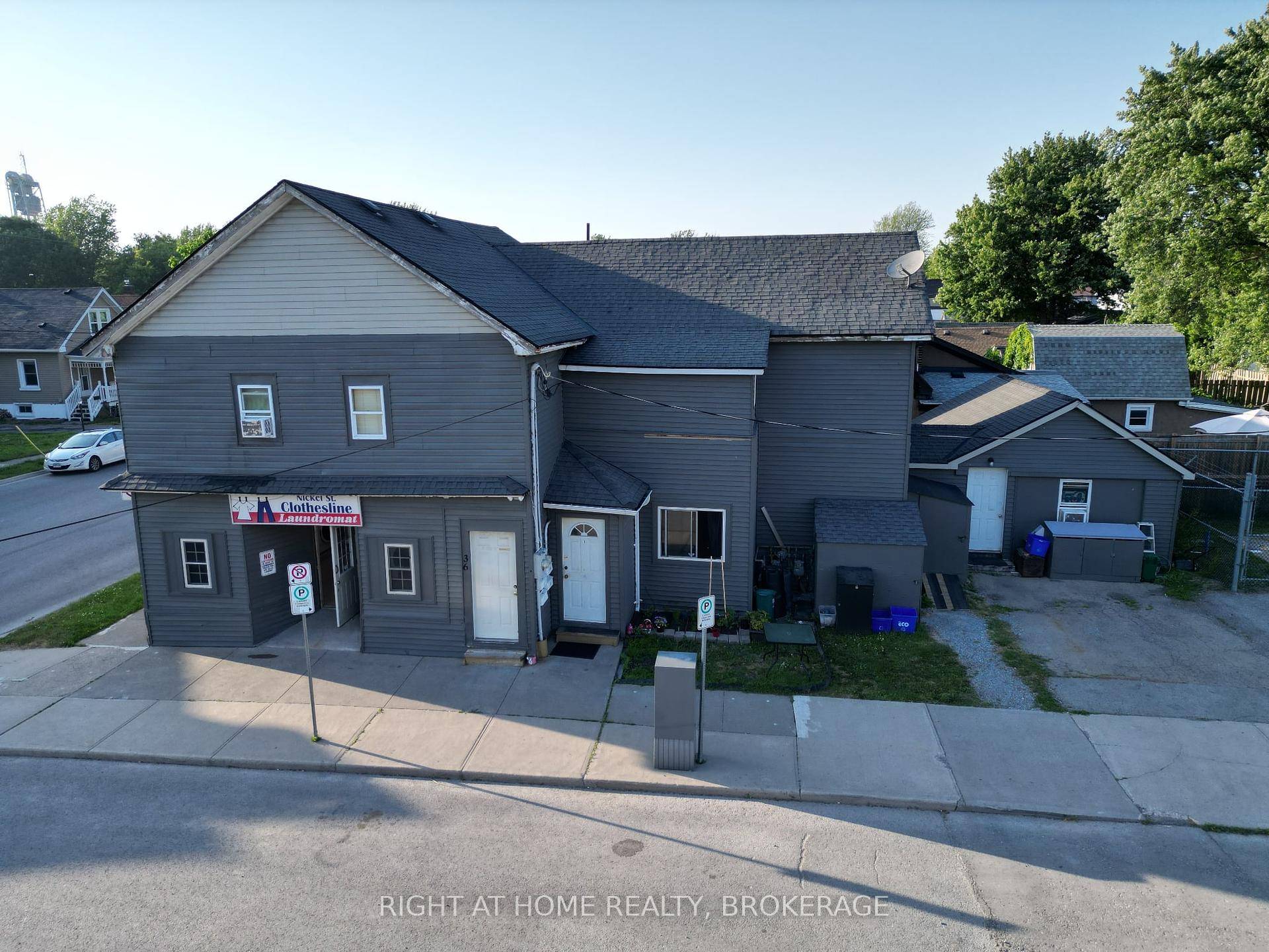 Take advantage of this unique mixed use investment opportunity in Port Colborne.