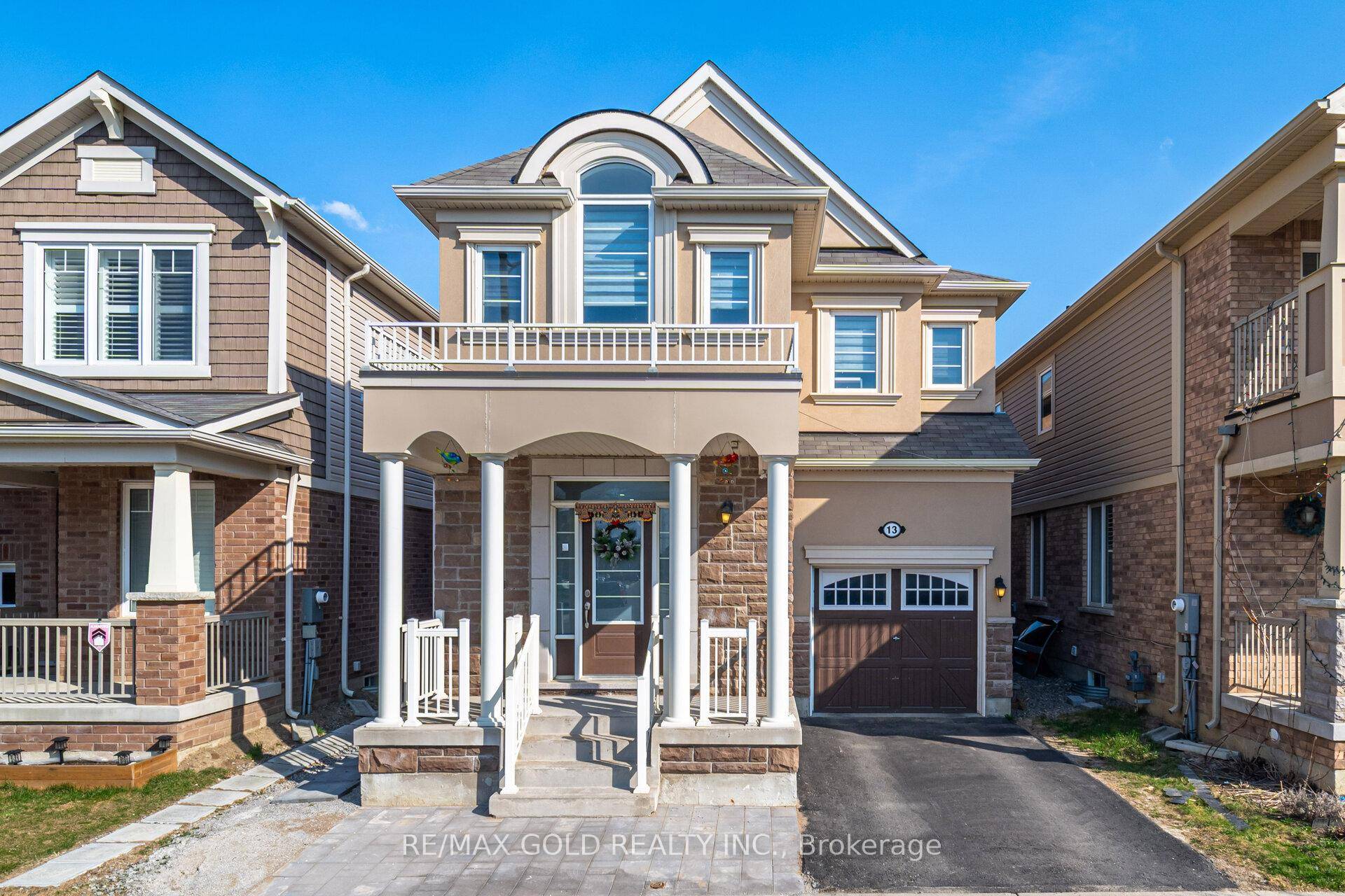Beautifully kept 2 Bdrm legal basement apartment with separate entrance.