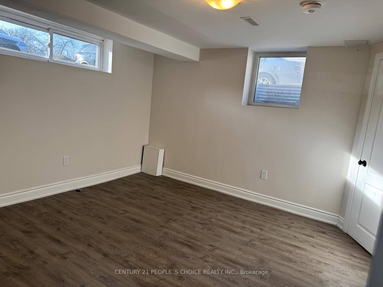 Welcome To this Wonderful Home at 6862 Darcel Avenue Mississauga !