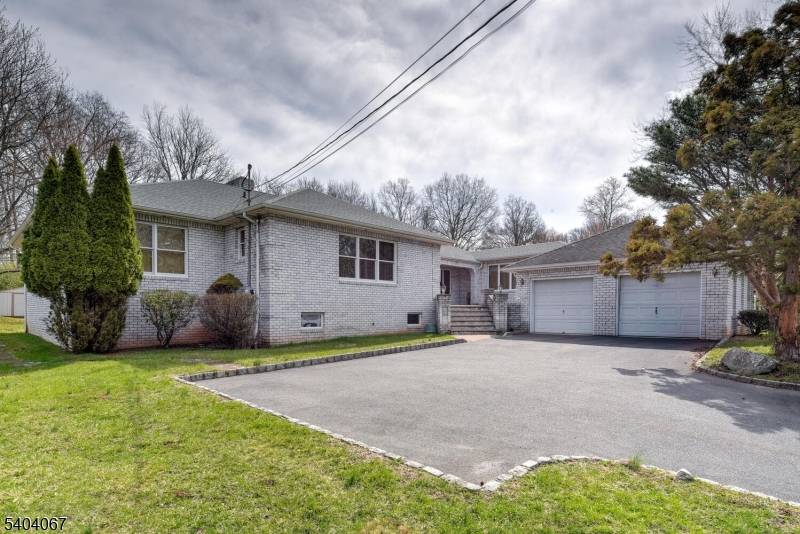 Welcome to this custom built, one owner ranch in the highly desirable North Edison section of town, offering approximately 3, 300 square feet of living space.