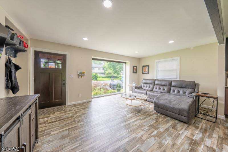 Richard Way North Plainfield Boro New Jersey Single-Family