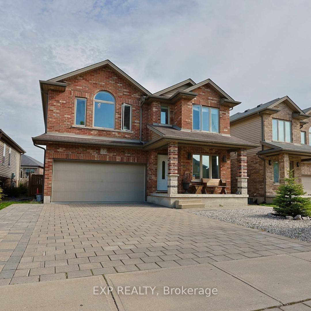 Welcome to this modern, fully furnished, and beautifully finished basement apartment located in the highly sought after of North London.