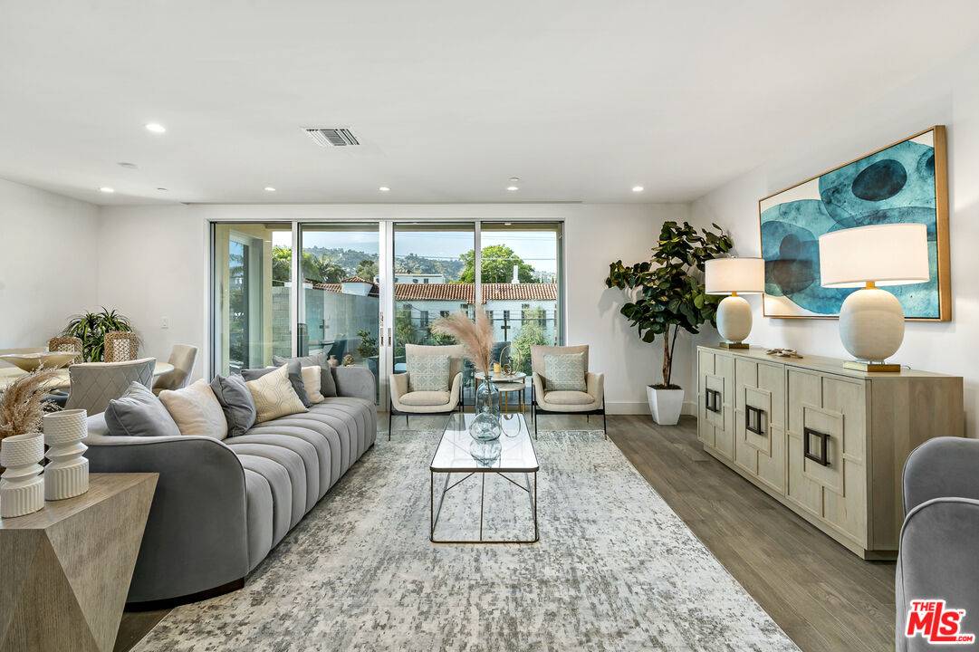 728 N Sweetzer Ave 2BR Sunset Strip La