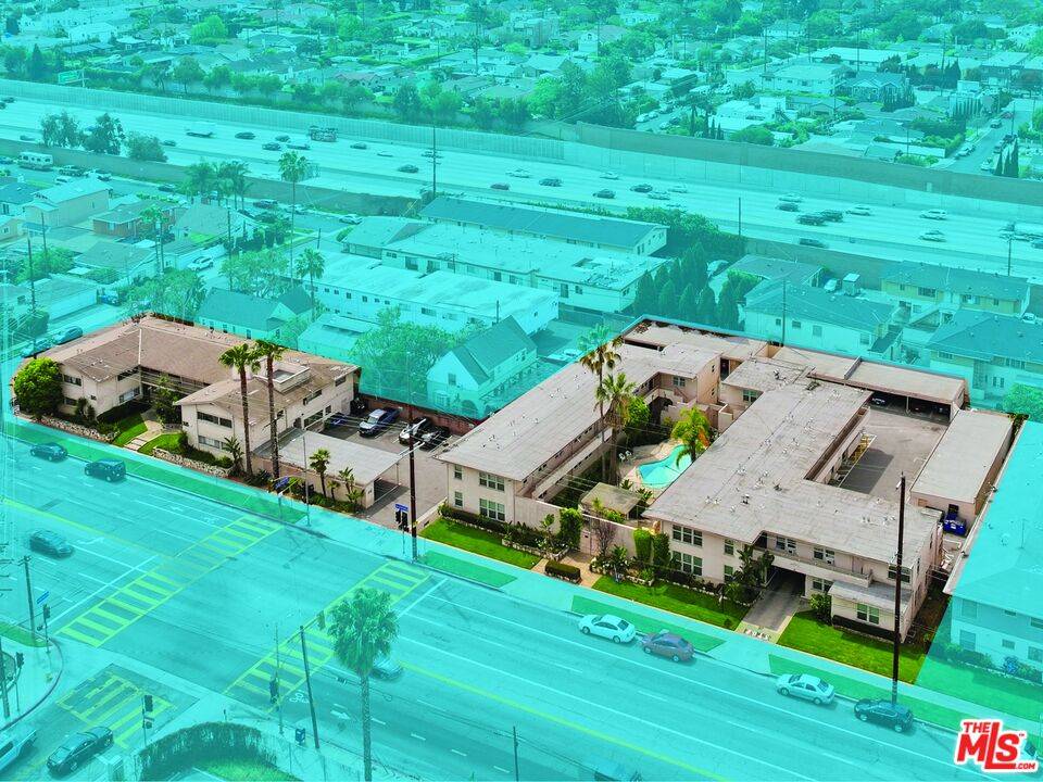 3585  S Sepulveda Blvd 36BR La