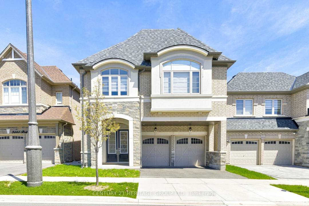 This stunning 4 year new luxury home offers over 3, 000 sq ft above grade and approximately 4, 000 sq ft of total living space, including the finished basement.