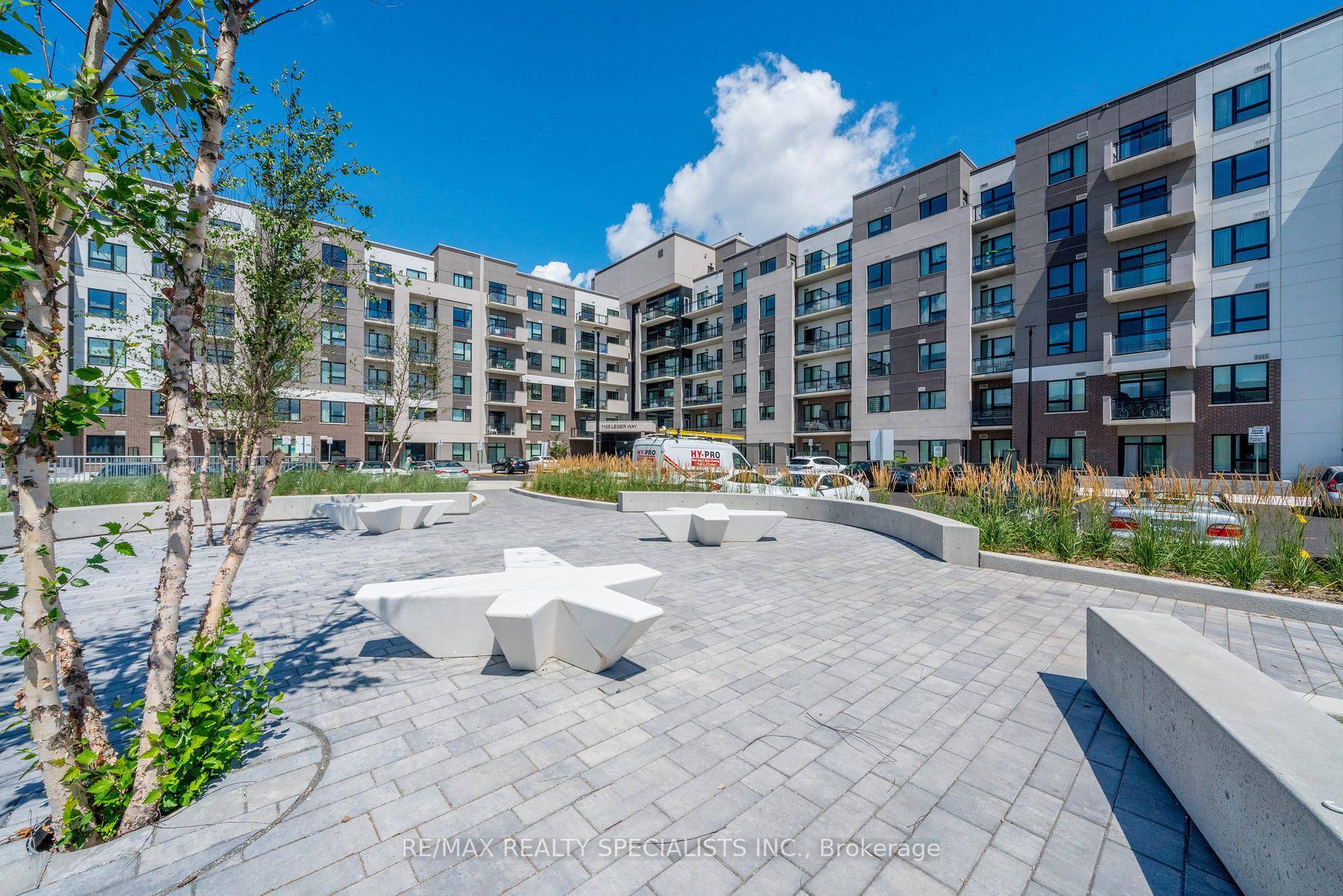 Discover modern comfort and everyday convenience in this stylish 1 bedroom condo located in the heart of Milton, Ontario.