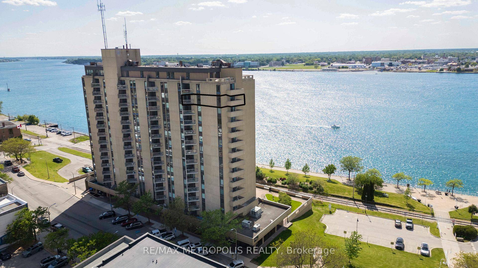 WATERFRONT FULLY FURNISHED ALL INCLUSIVE STUNNING EXECUTIVE CORNER UNIT CONDO LOCATED IN THE HEART OF DOWNTOWN SARNIA IN THE SEAWAY CENTRE WITH GORGEOUS PANORAMIC VIEWS OF THE ST.