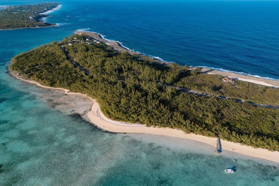 WHALE POINT BEACHFRONT Land Eleuthera