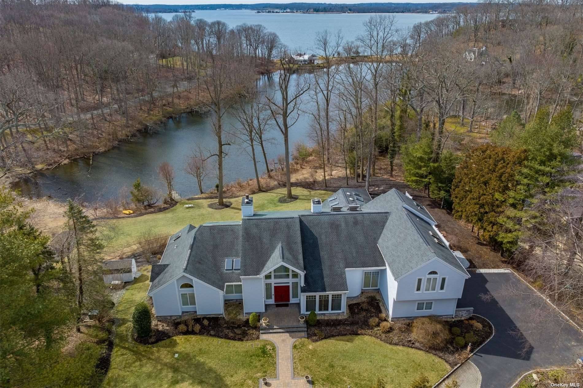Swan's Cove on Cold Spring Harbor WESTERN WATERFRONT !