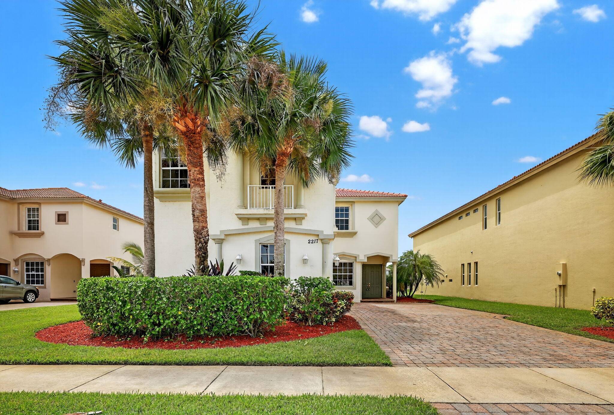 Estate sized 5BR 4BA 3CG home with 3, 500 sq.