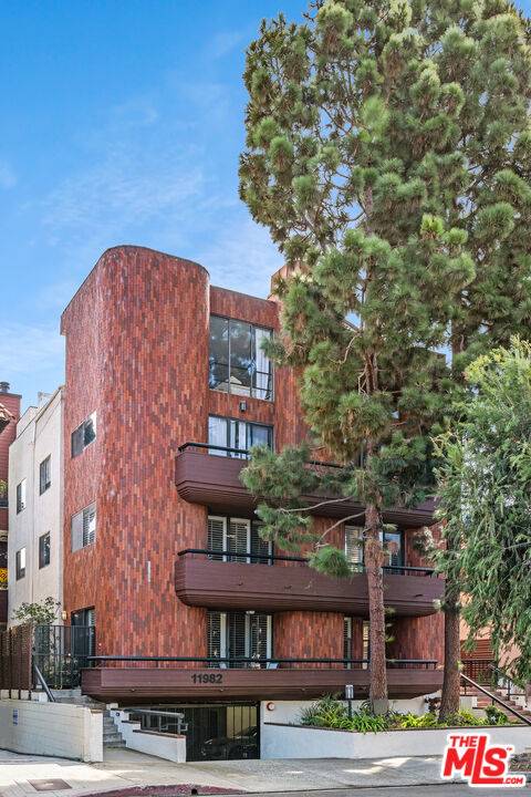 11982   Kiowa Ave 2BR Brentwood La