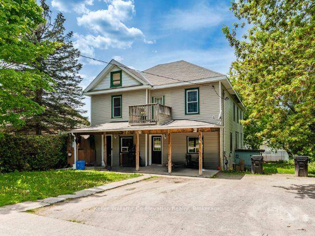 Fantastic opportunity to own a legal triplex in a great central location ideal for multigenerational living or income generation.
