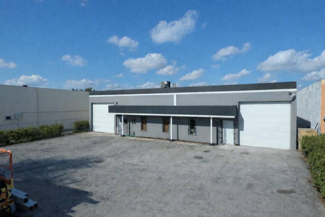 Freestanding warehouse with secured yard located in the highly desirable Hialeah Gardens industrial corridor.