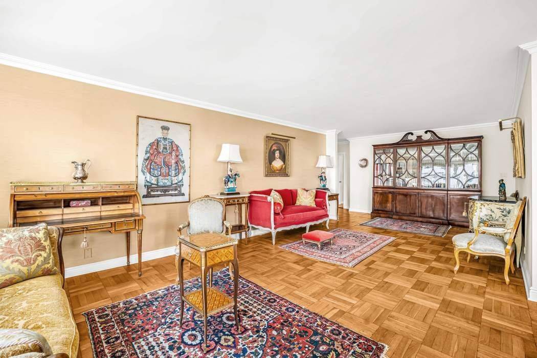 New Listing Showings beginning on Wednesday 10 22.