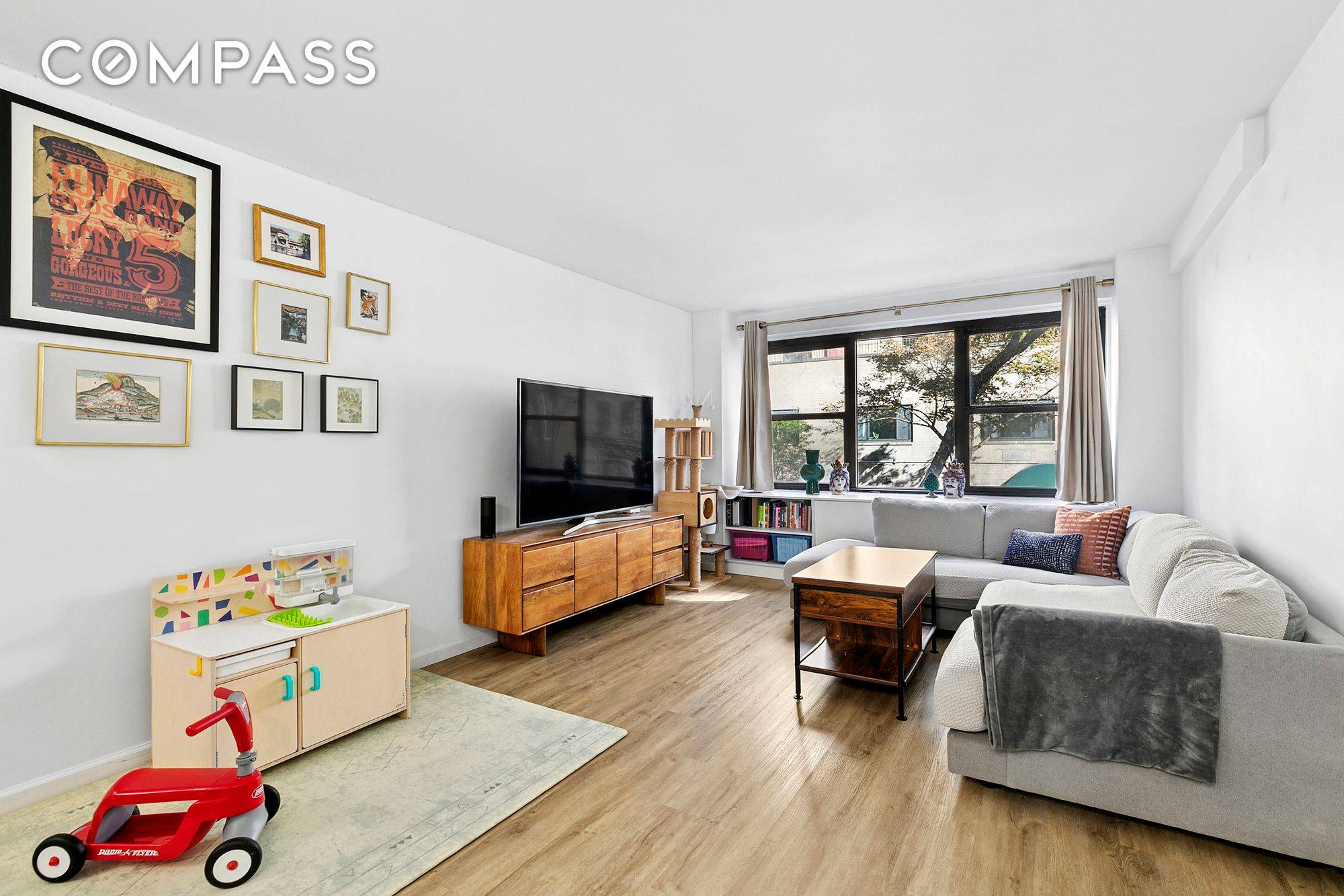 Moving is stressful. Why not make you life easier ?