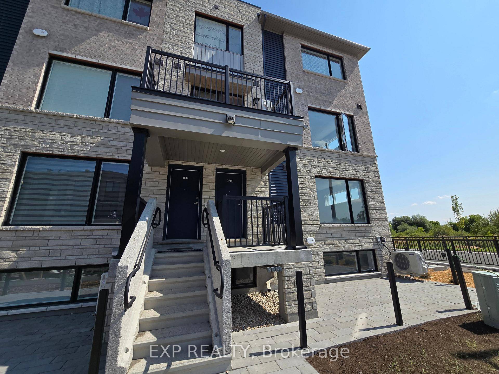 Welcome to 1523 Creekway Private, a modern Minto Leaside lower end unit offering 1, 081 sq.