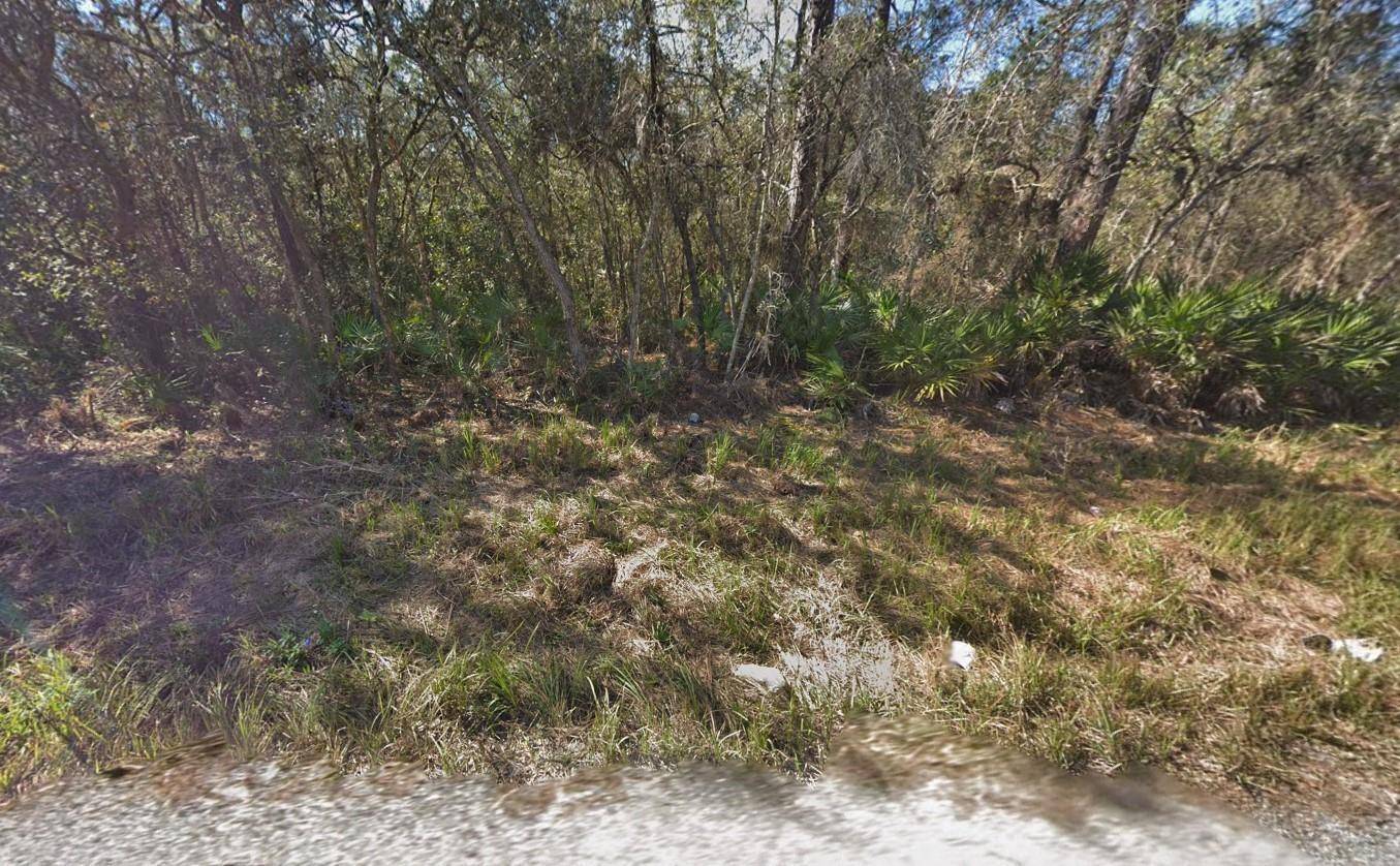Build or bring your home to this beautiful lot in Moon Lakes Estates.