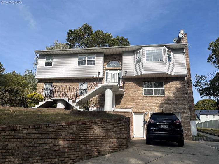 beautiful 3 bedroom, 1 1 2 bath, hardwood flooring, living room with fireplace, dining room with deck, new kitchen with stainless steel appliances, master bedroom with 1 2 bath, driveway ...