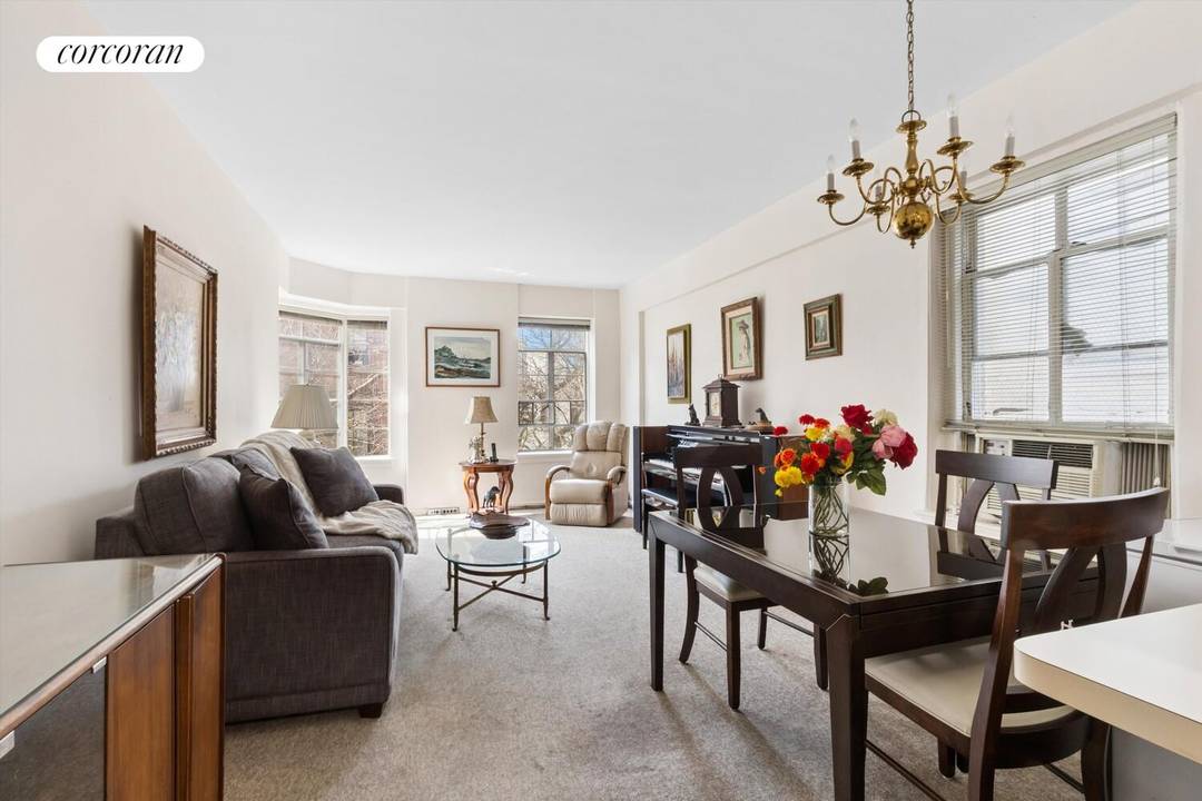 Perfectly positioned in the heart of Brooklyn Heights, this one bedroom, one bathroom co op at 57 Montague Street offers an exceptional blend of convenience, charm, and prime location.