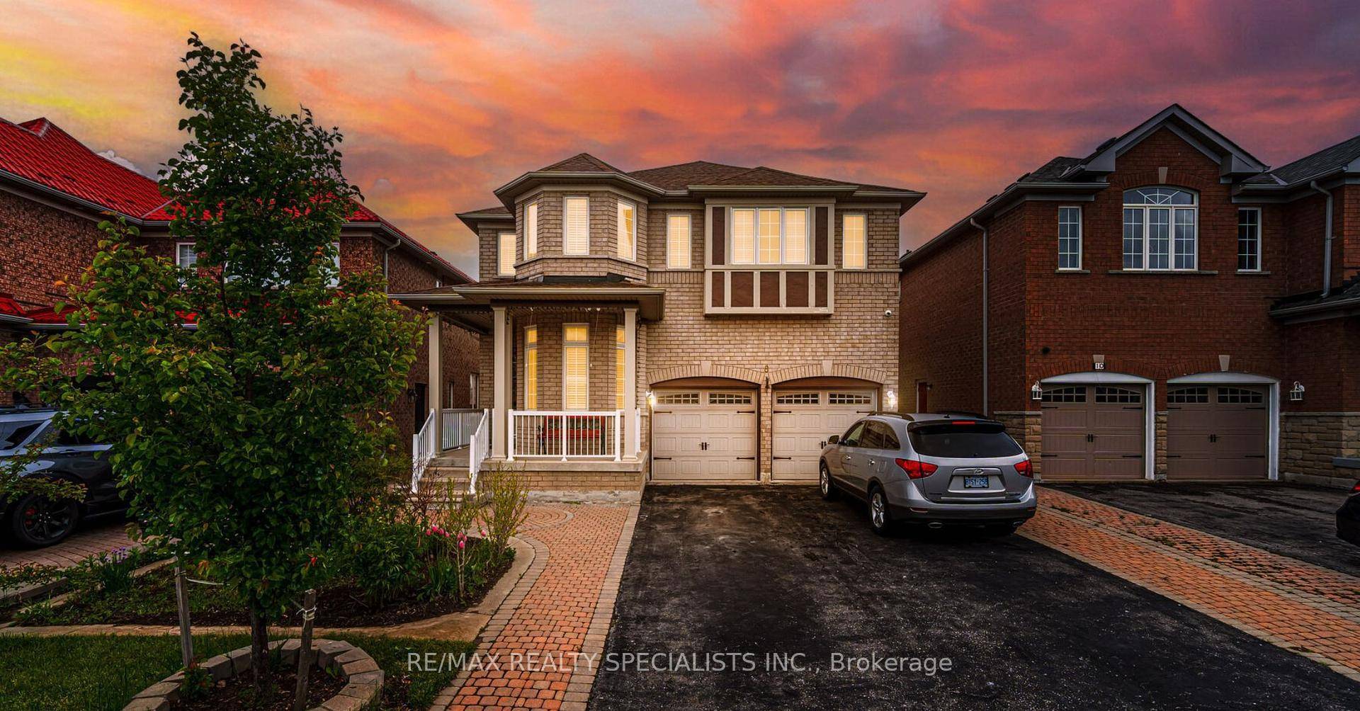 Legal second unit registered a fully finished 3 bedrooms basement with a separate entrance.