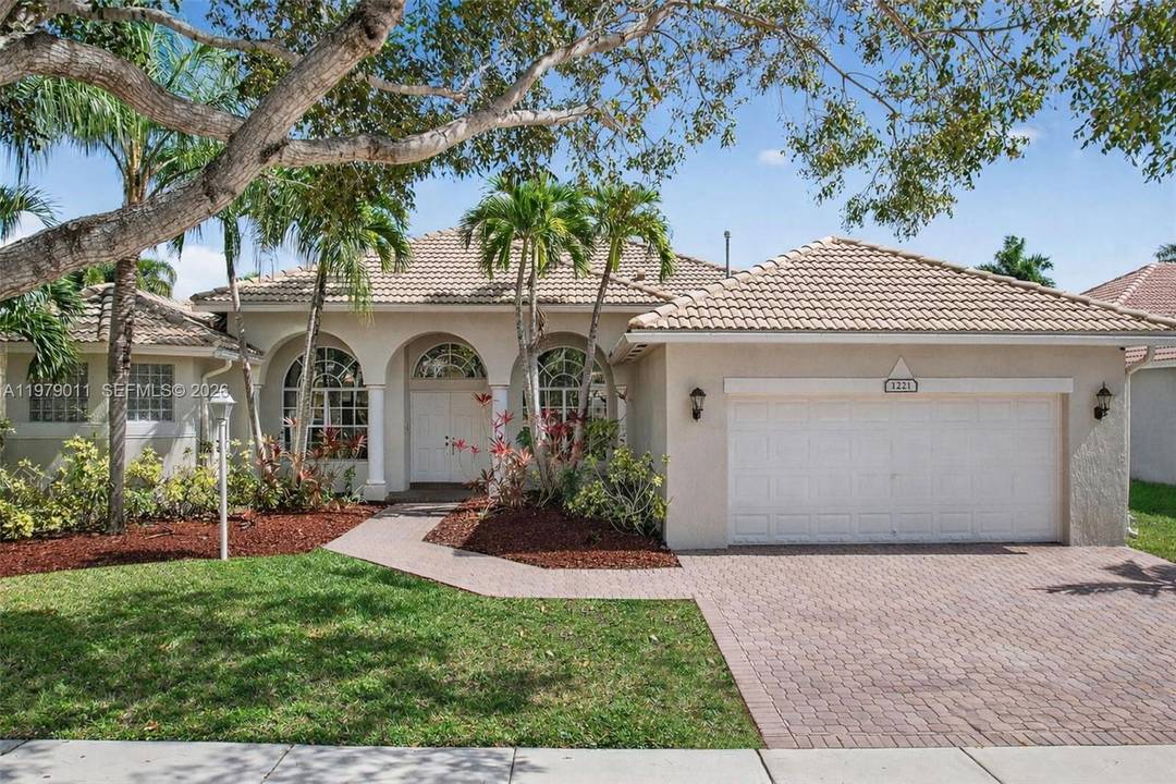 YOUR WAIT IS OVER..... FULLY REMODELED 4 Bedroom Office Den, 3 Bath, 2 Car Garage, MONTEREY MODEL POOL HOME in Sought After BONITA BAY at PEMBROKE FALLS.