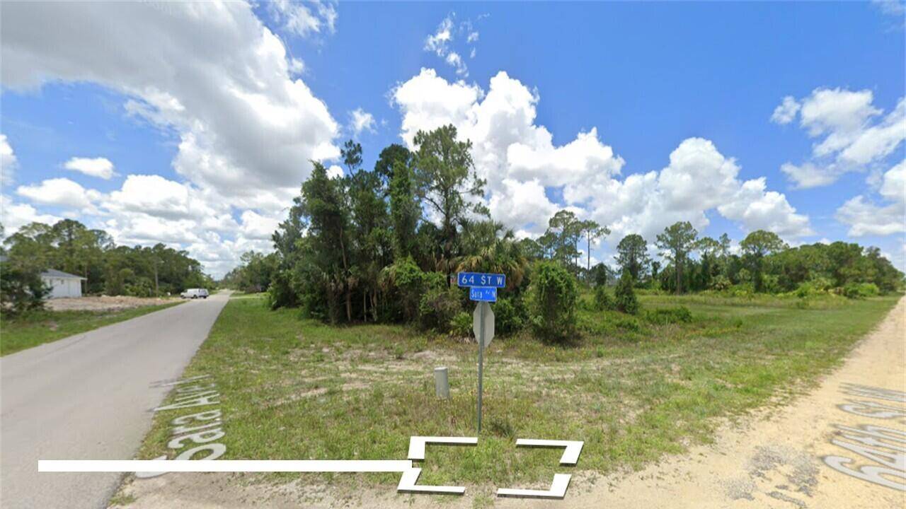 Great corner location ! Surrounded by new construction homes.