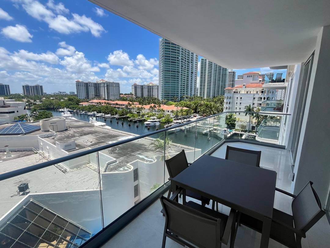 Fully renovated and newly furnished 2 bed, 2 bath condo with open Intracoastal views.