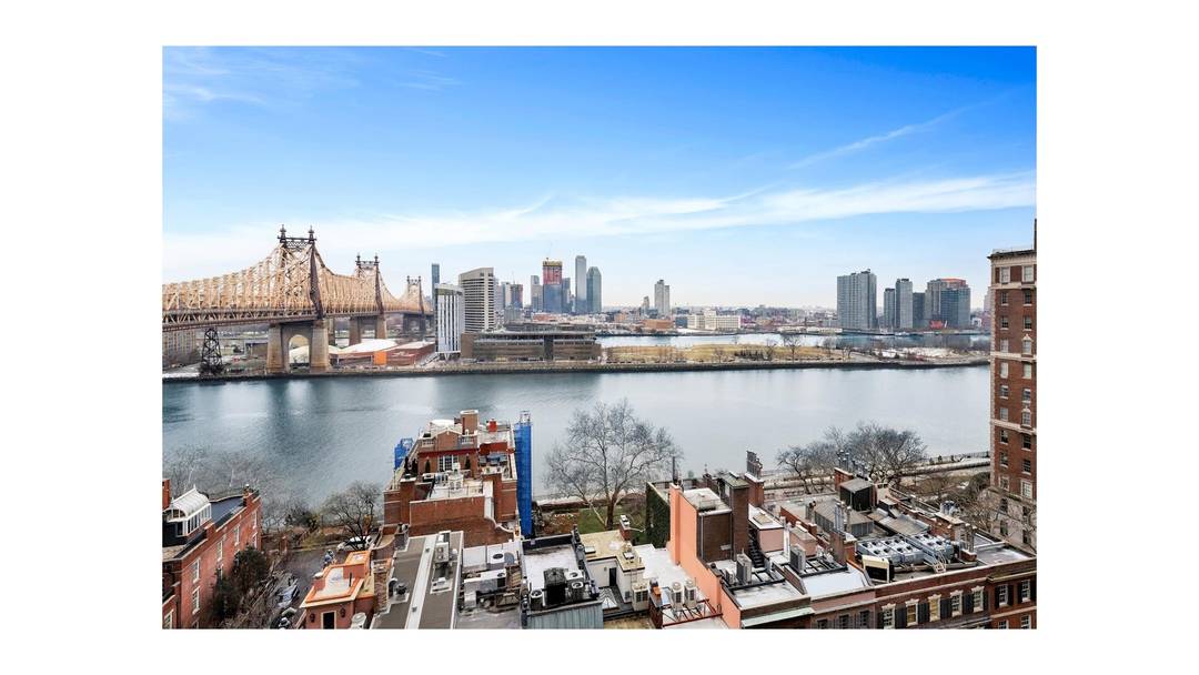Exceptional Apartment with Stunning River Views High floor classic five room Sutton Place cooperative with wonderful river and bridge views.