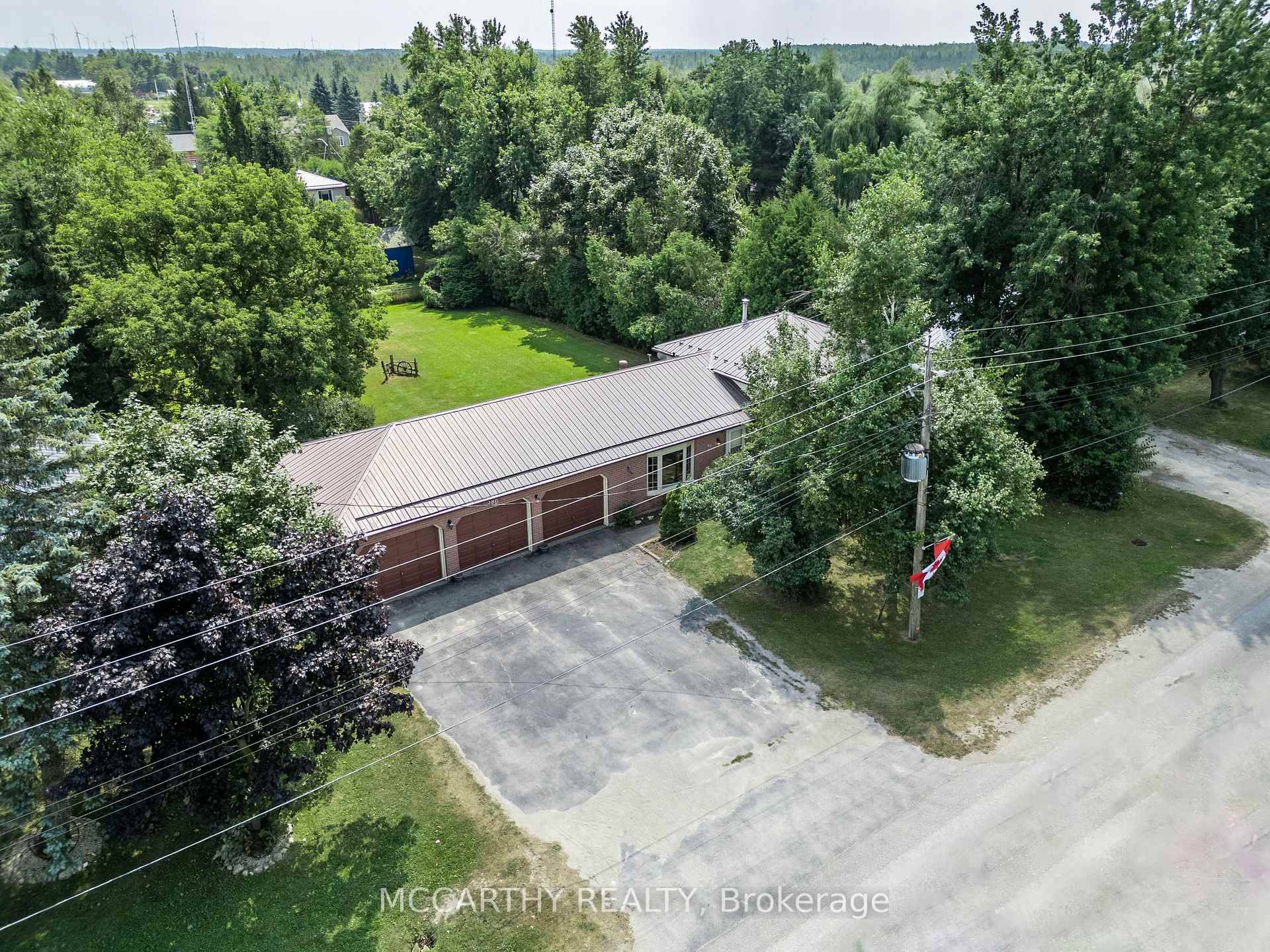 Large Lot with Side split brick home, 3 levels bedrooms up Main Living Dining Room and Kitchen and lower has Rec room and laundry, Upper is Bedrooms and Bathroom Attached ...