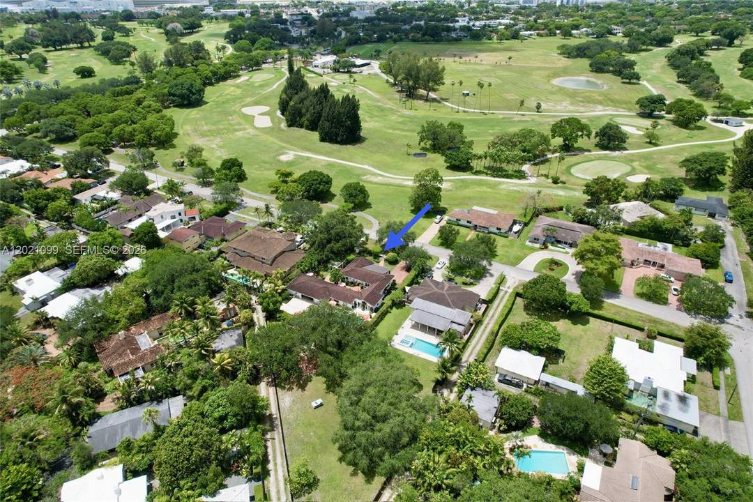 Golf Course Resort Grounds in Miami Springs Step into your own private resort amp ; leave the rest of the world behind.