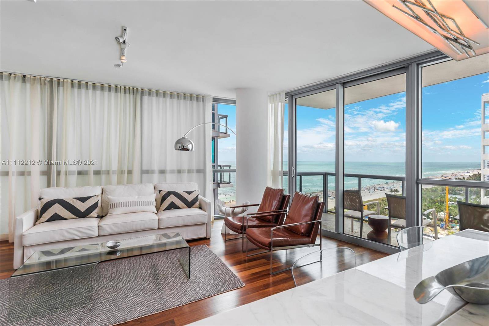 The Setai offers a serene and intimate atmosphere where guests can fully enjoy the personalized service, privacy, tranquility, and excellence.