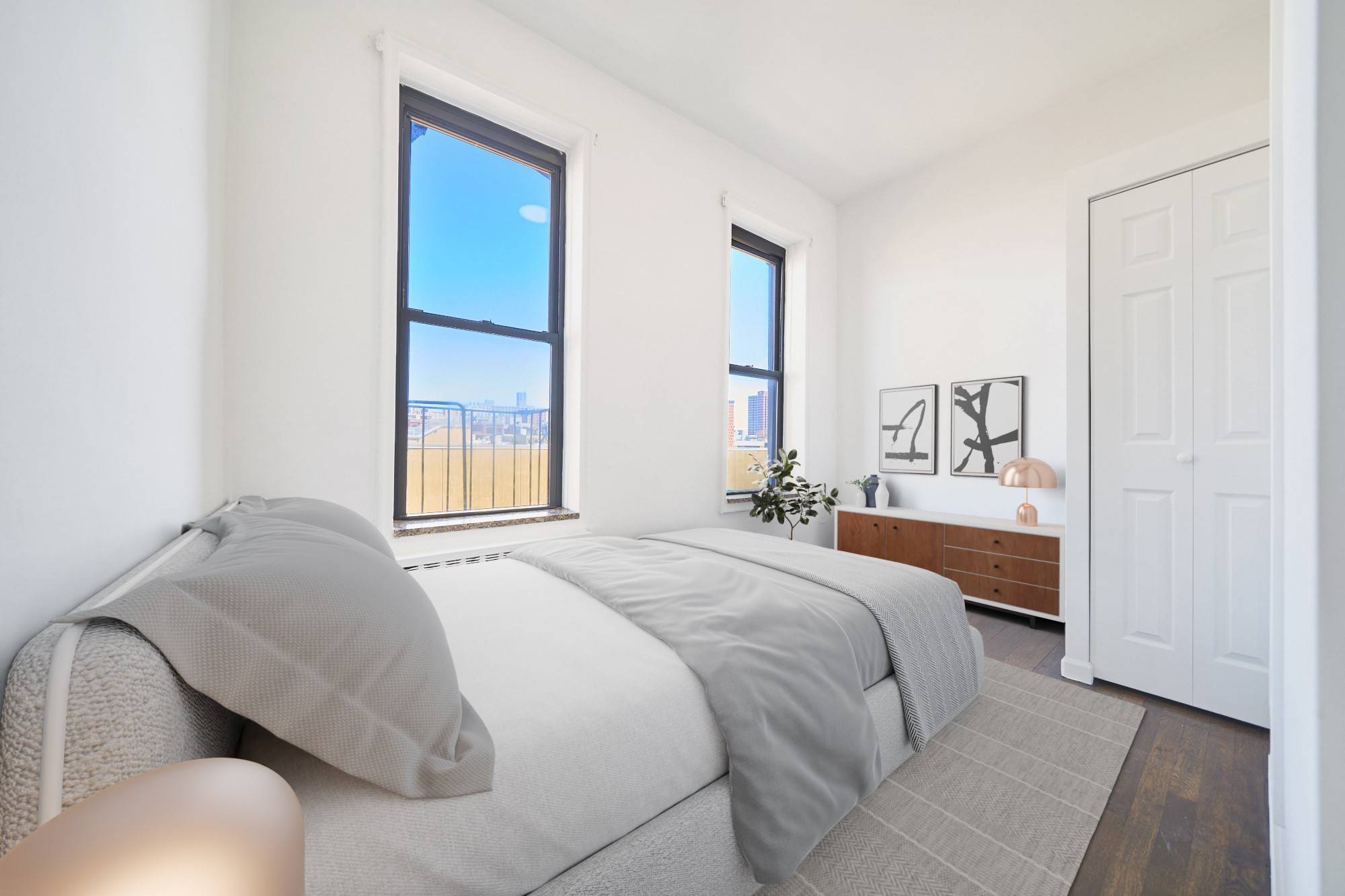 JUST LISTED 3 BED 2 BATH ELEVATOR LOWER EAST SIDEAPARTMENT DETAILS Washer DryerDishwasher3 Bedrooms2 BathroomsHigh CeilingsHardwood FloorsNatural SunlightNEIGHBORHOOD BUILDINGCharming Elevator BuildingHeart of the Lower East SideVirtual DoormanGymPackage 