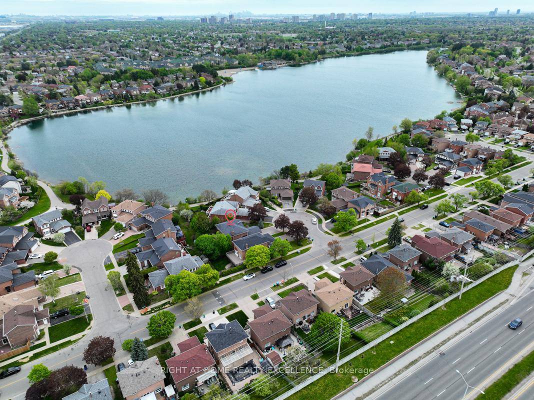 From Unbeatable Lake Views And Upgraded Interiors To Income Potential Through A Walkout Basement And A Quiet Cul de sac Setting, This Home Is The Perfect Blend Of Comfort, Function, ...