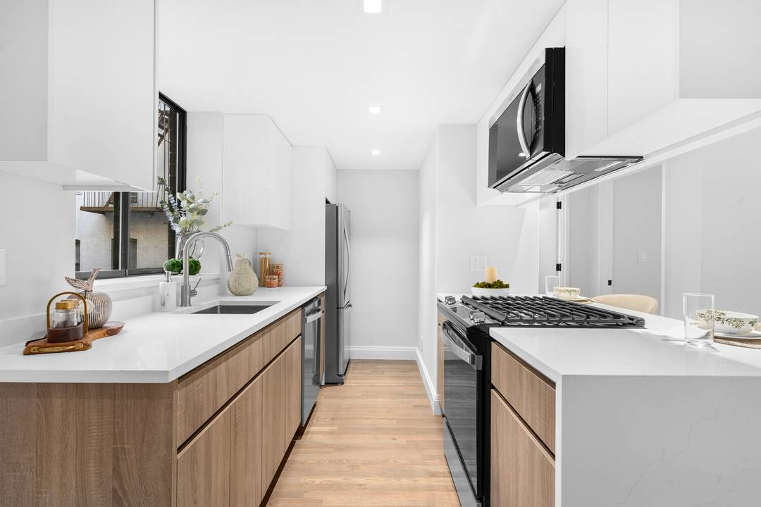 Graciously Proportioned 1 Bedroom Residence with Dual Exposure and Exceptional Accessibility Back on the market just in time for spring.