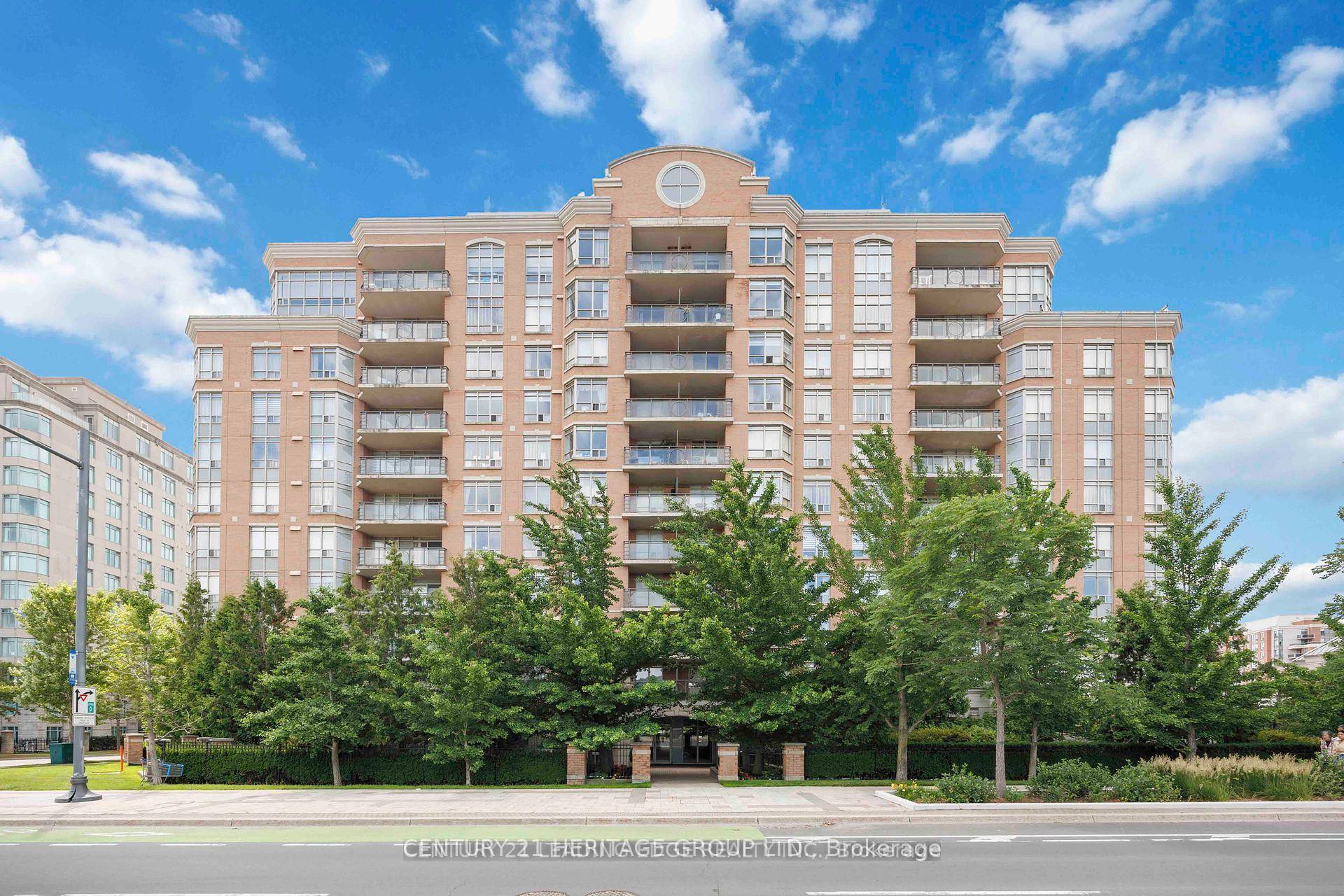 Beautiful Sun Filled and Bright Unobstructed 1 Bedroom, 1 Bathroom Unit at Derby Tower in Prime Highly Accessible and Desirable Location.