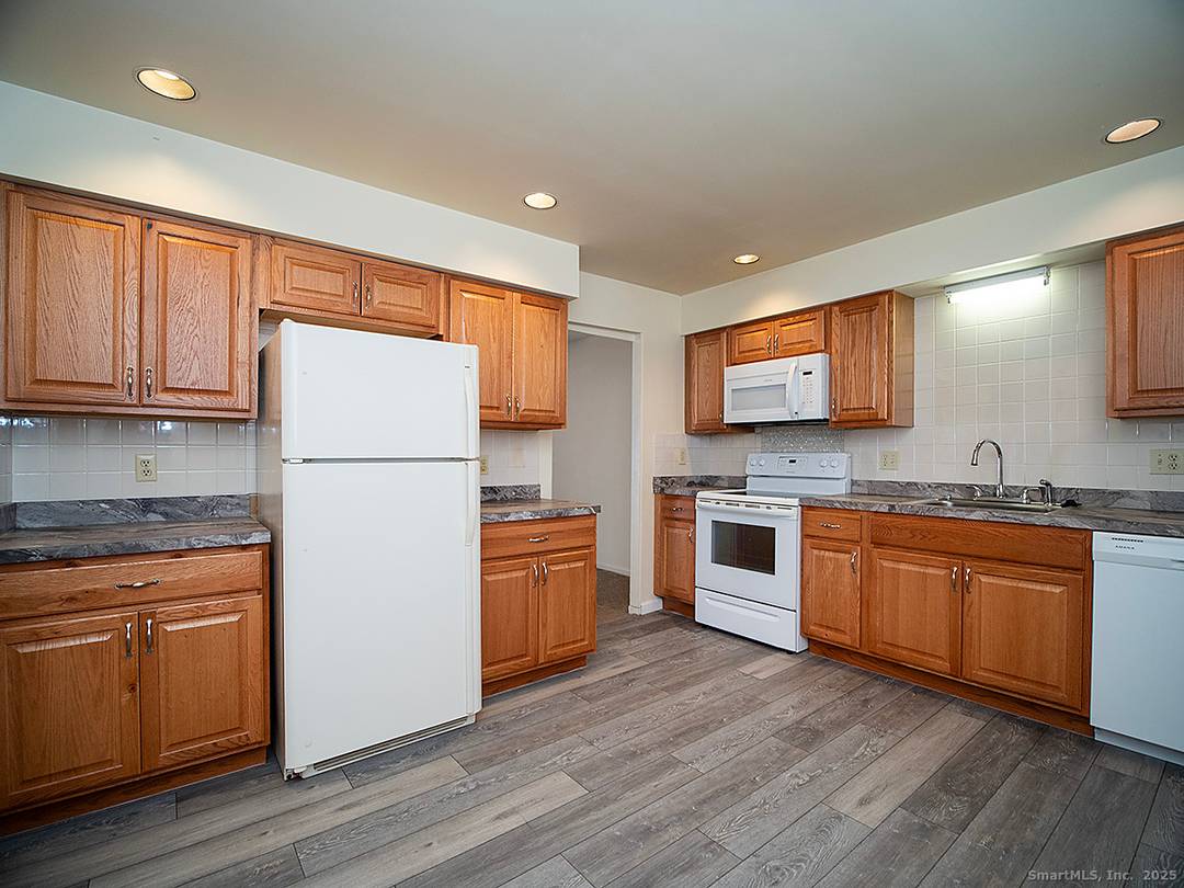 Don't miss out on this large 3 bedroom, 2.