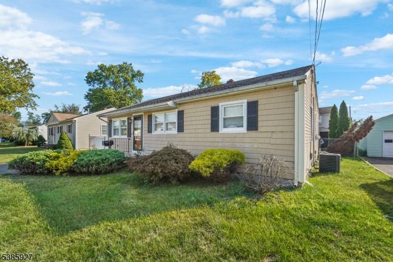 Renovated 3 bed, 2 bath ranch in the heart of Middlesex.