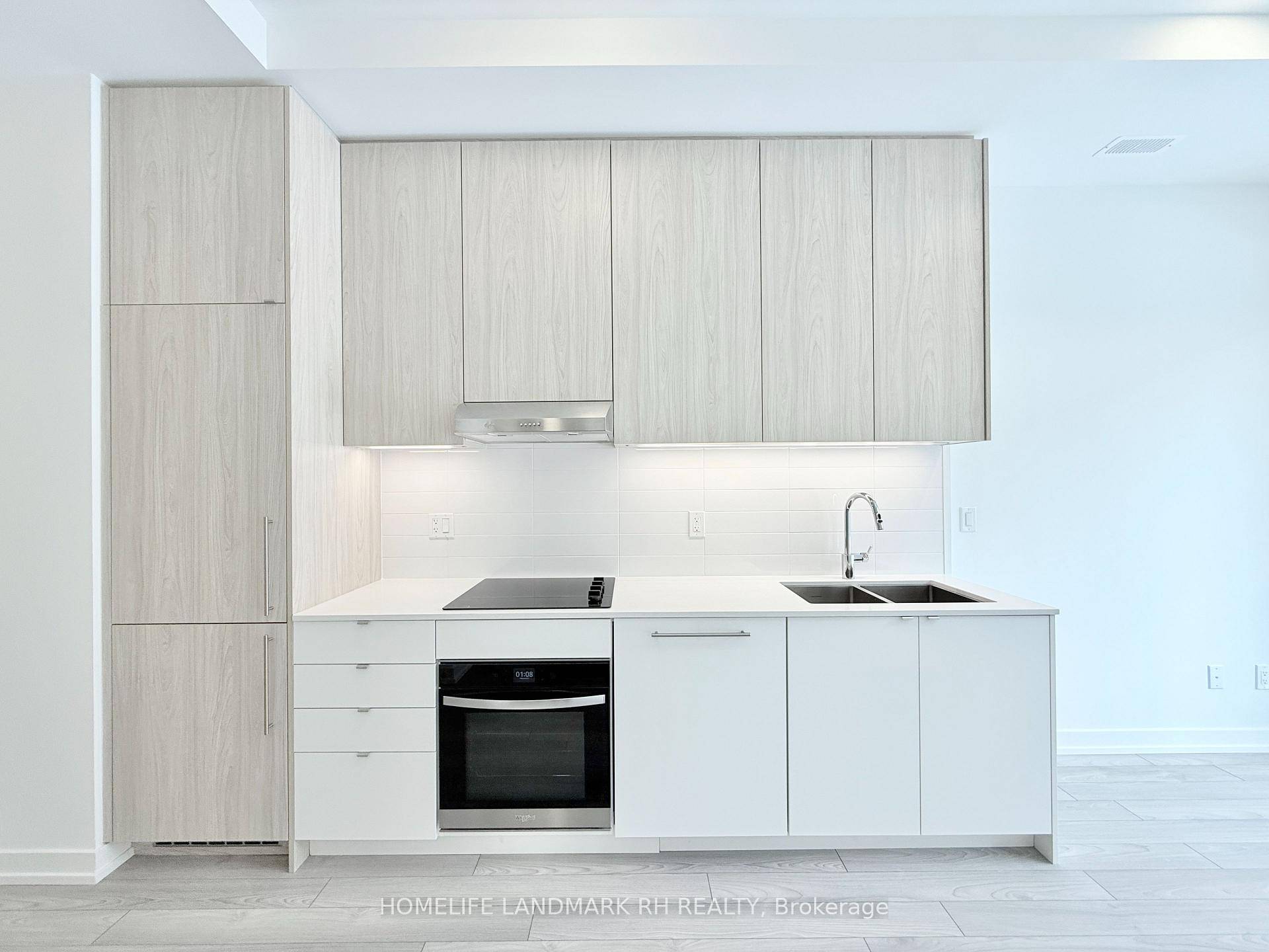 Luxurious Brand New End Unit Townhome in Prime Richmond Hill location of Bayview amp ; Elgin Mills !
